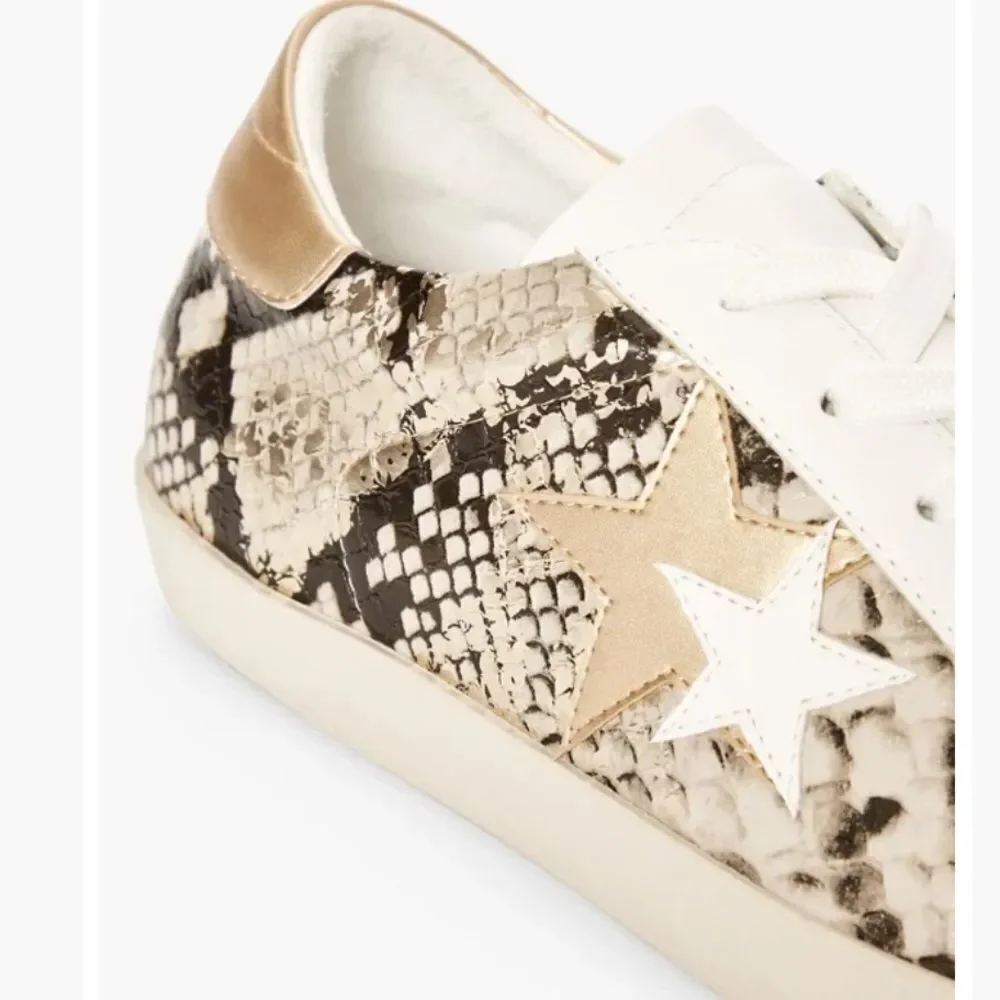 Justfab Zaylee Snakeskin Sneakers Goldsnake‎ 6 Nwt in packaging